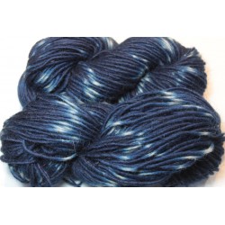 Laine 1 brin islandaise - Bleu indigo foncé tie and dye