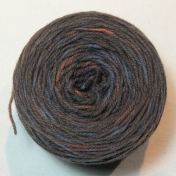 3-ply french wool Fado - Madder + Indigo with tie and dye effect