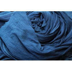Chèche 3m en coton bio froissé bleu indigo foncé