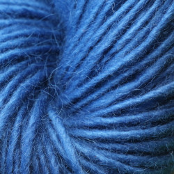 Iclandic 1 ply wool - medium indigo blue 